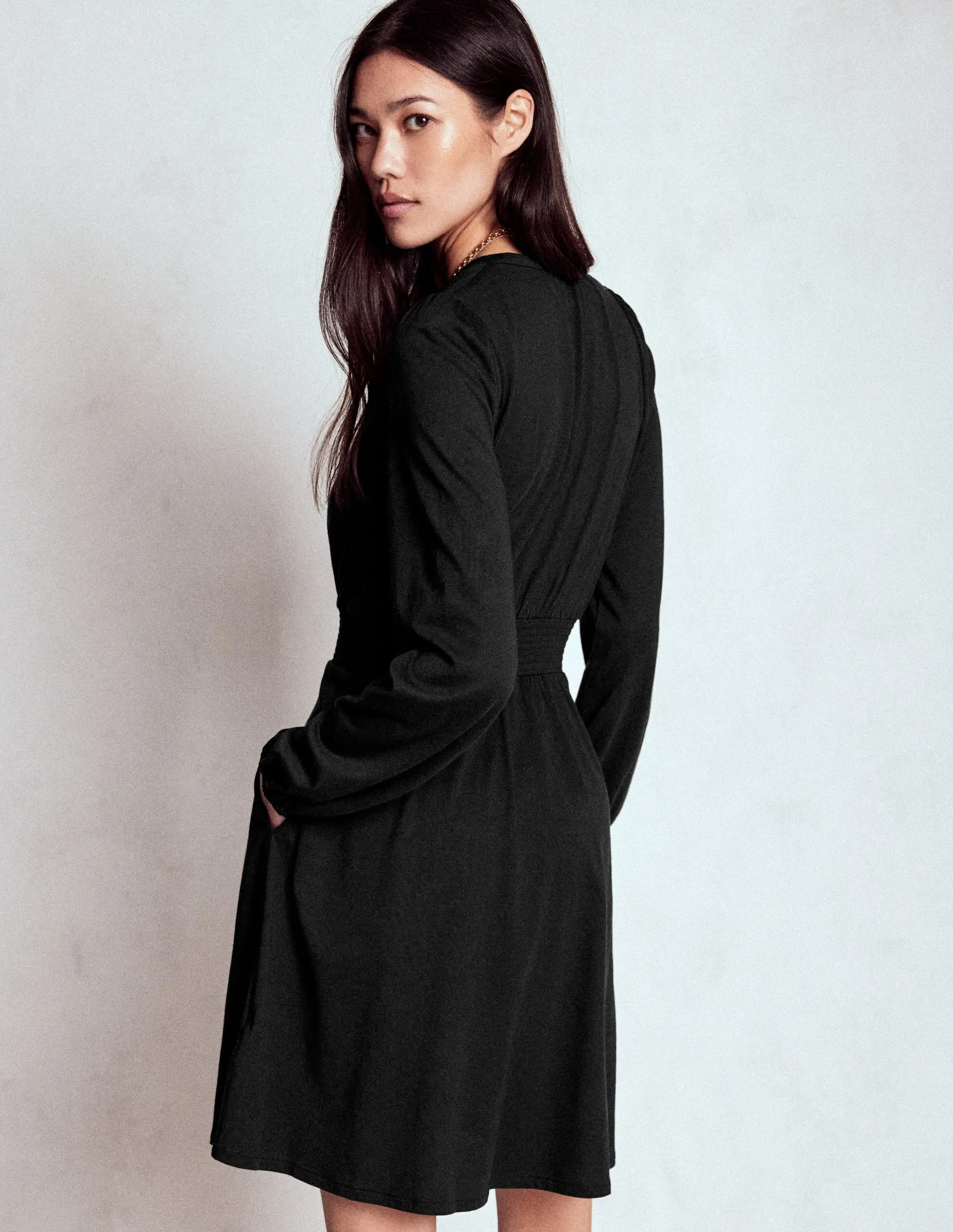 Sarah Short Jersey Dress-Black