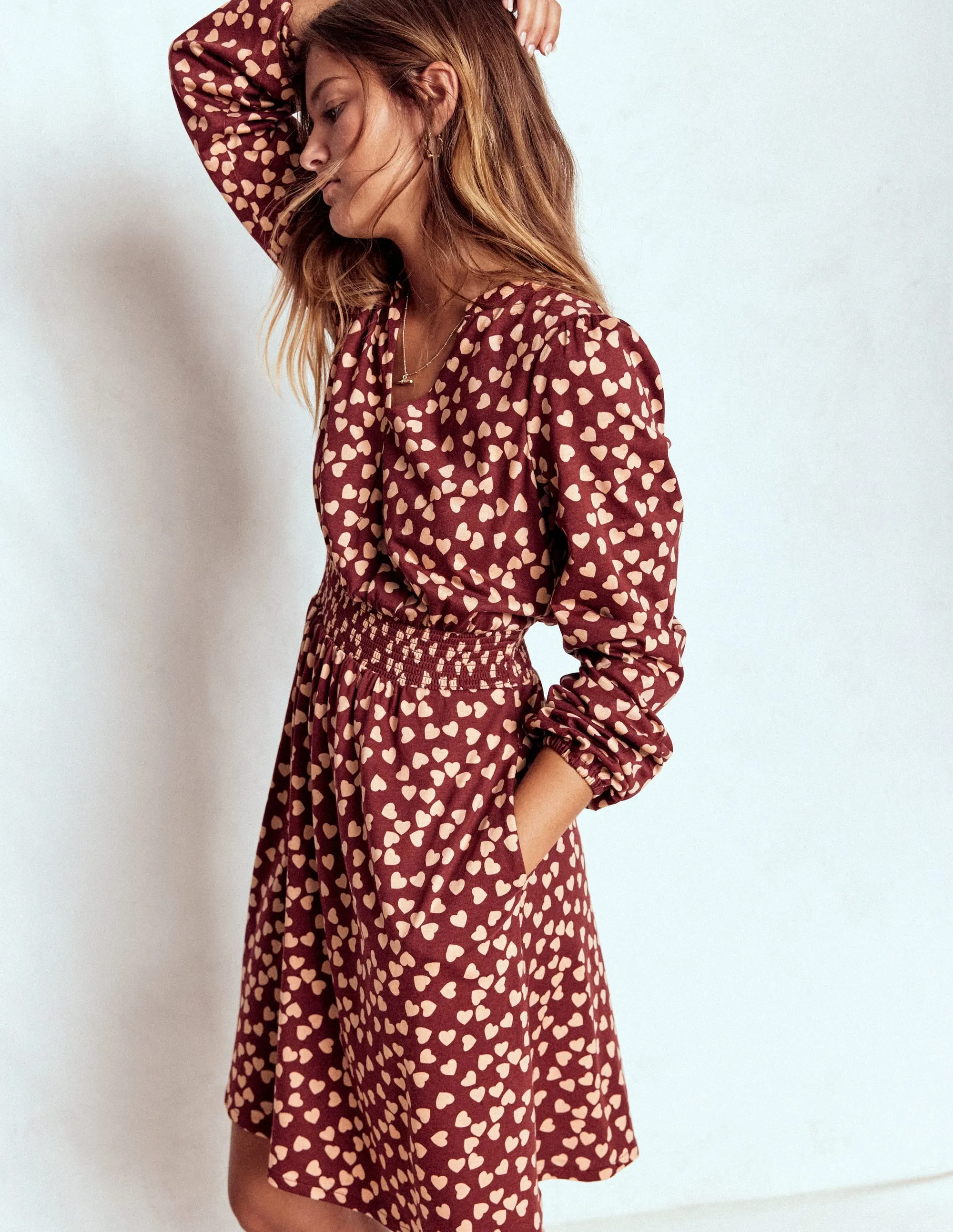 Sarah Short Jersey Dress-Chestnut, Heart Cascade